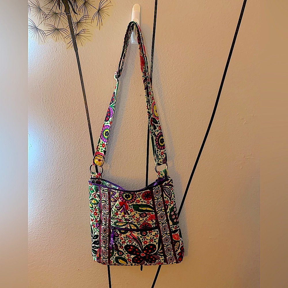Vera Bradley Green&Purple Crossbody Bag w/Adjustable Strap Excellent Condition